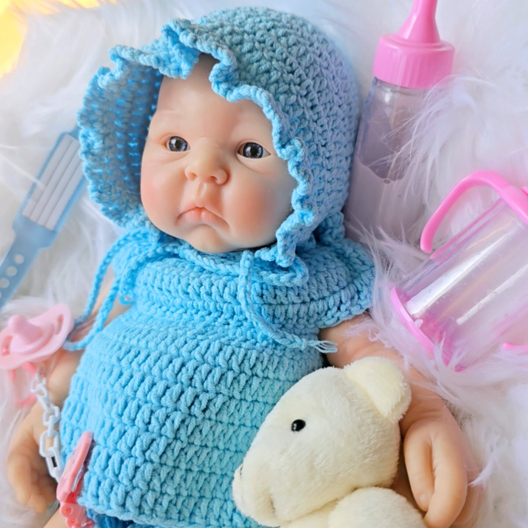 Bebé reborn de Silicona Platino Daniel - Sin Pelo y Bañable - Mide 33 cm y pesa 1.2 Kg - Set Accesorios de REGALO