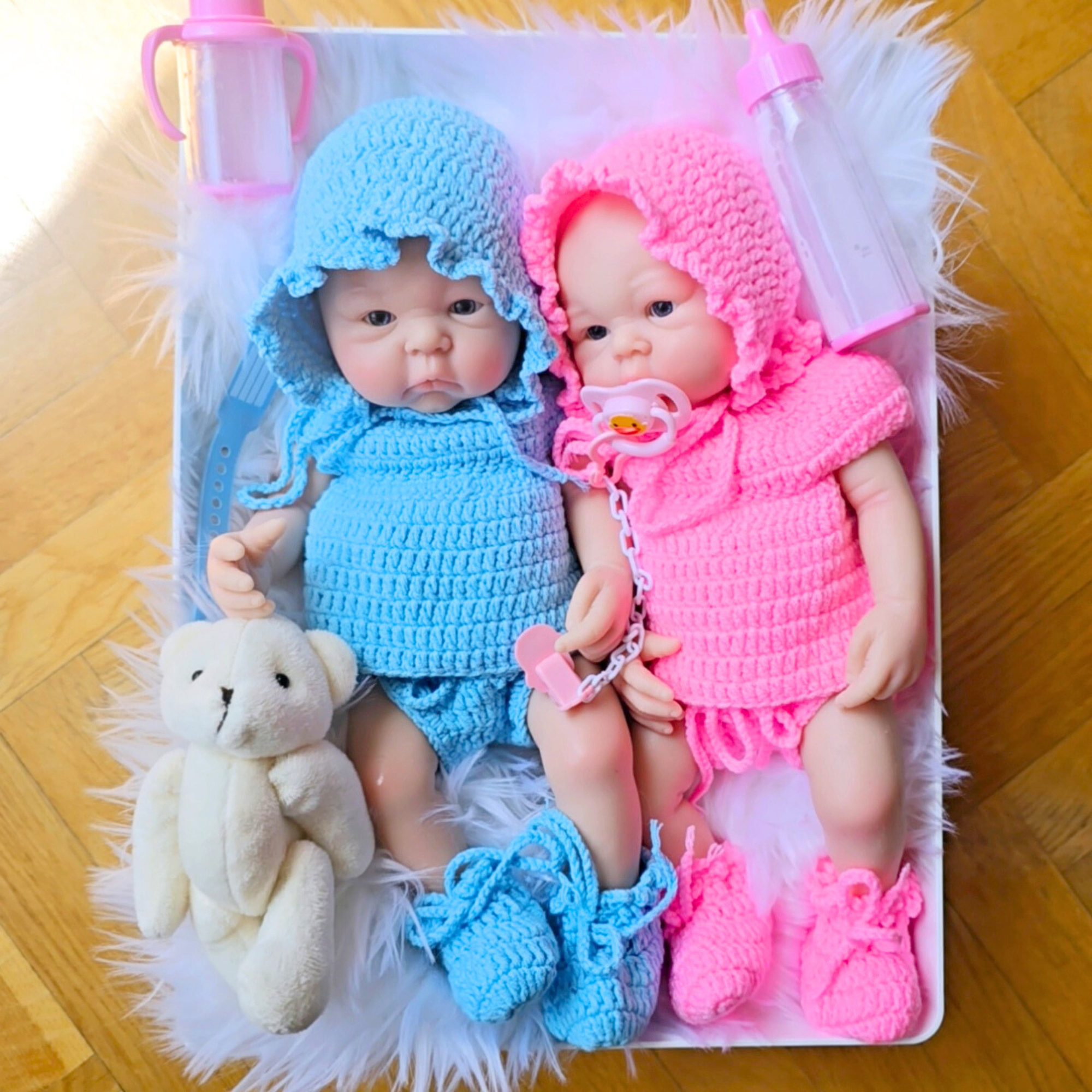 Bebé reborn de Silicona Platino Sofia - Sin Pelo y Bañable - Mide 33 cm y pesa 1.2 Kg - Set Accesorios de REGALO