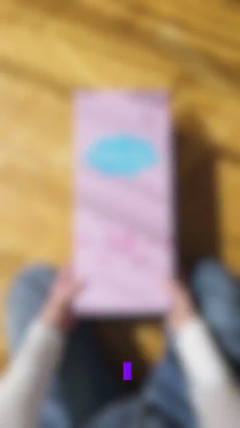 Unboxindg de Leo donde Maria Jesus presenta el reborn de silicona niño